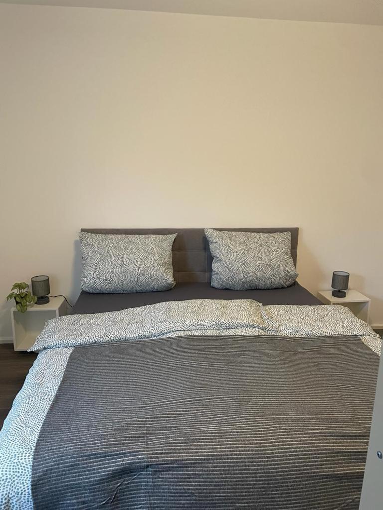 Frei 4 * Wiesbaden