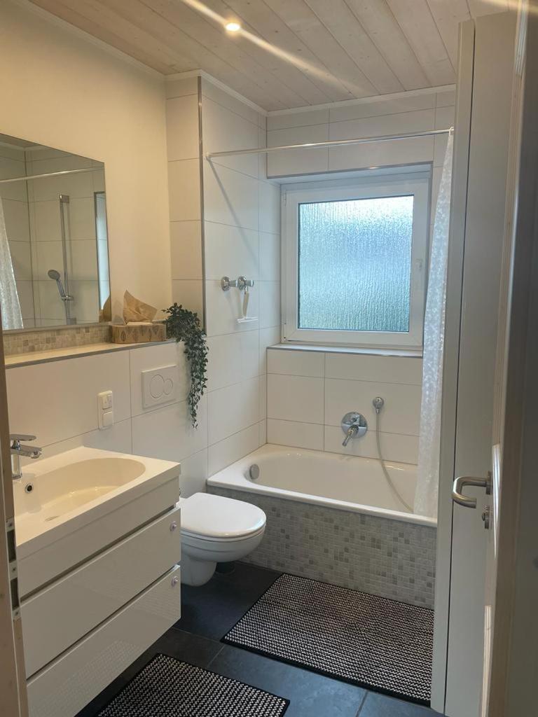 Appartement Frei 4 *